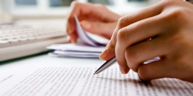 Dış Politika Tezleri Yazım